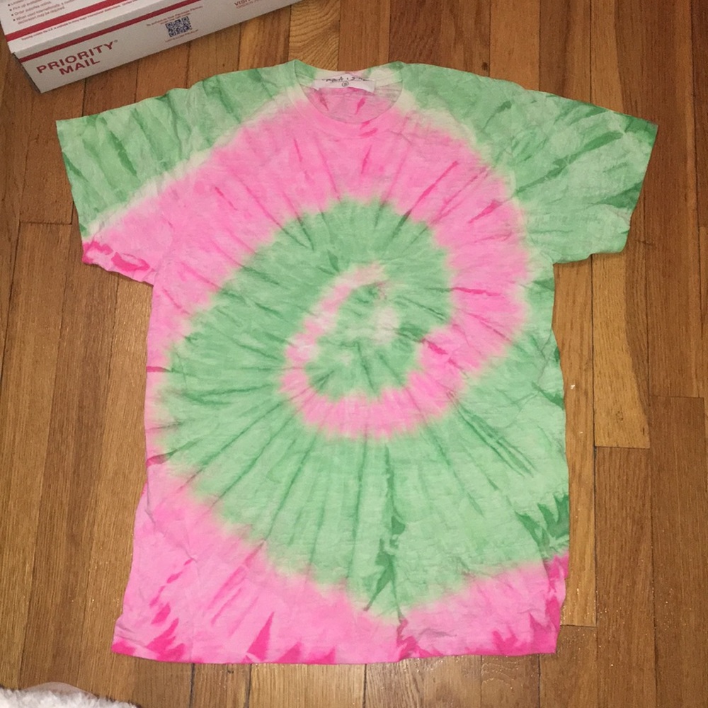 🆕 LF Emma and Sam Tie Dye slightly sheer Tee